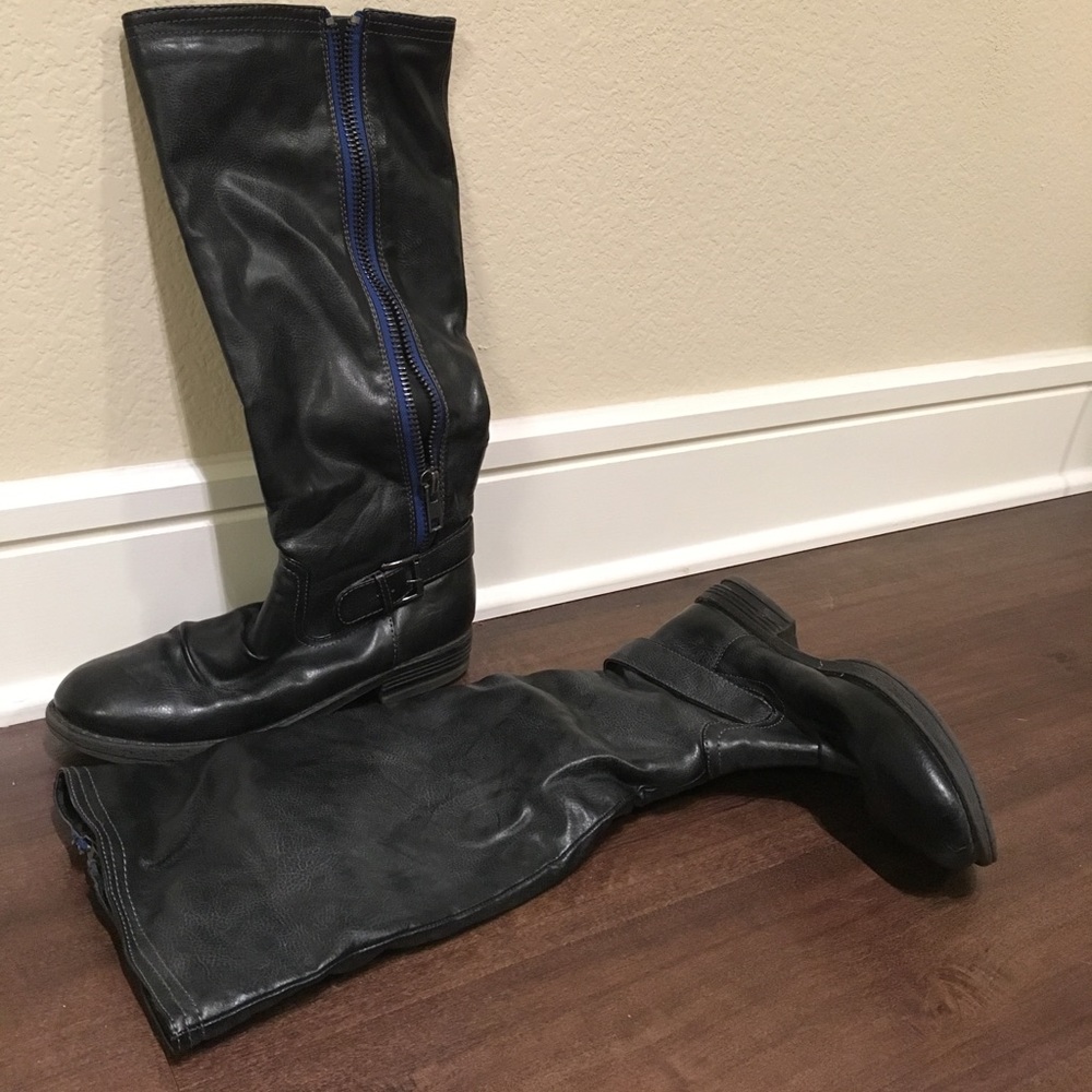 Steve Madden Black Boots