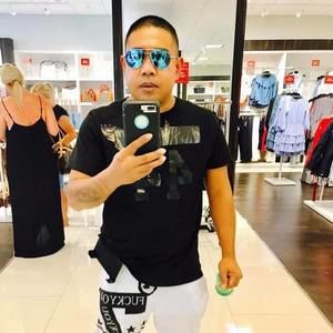 Meet your Posher, Alex