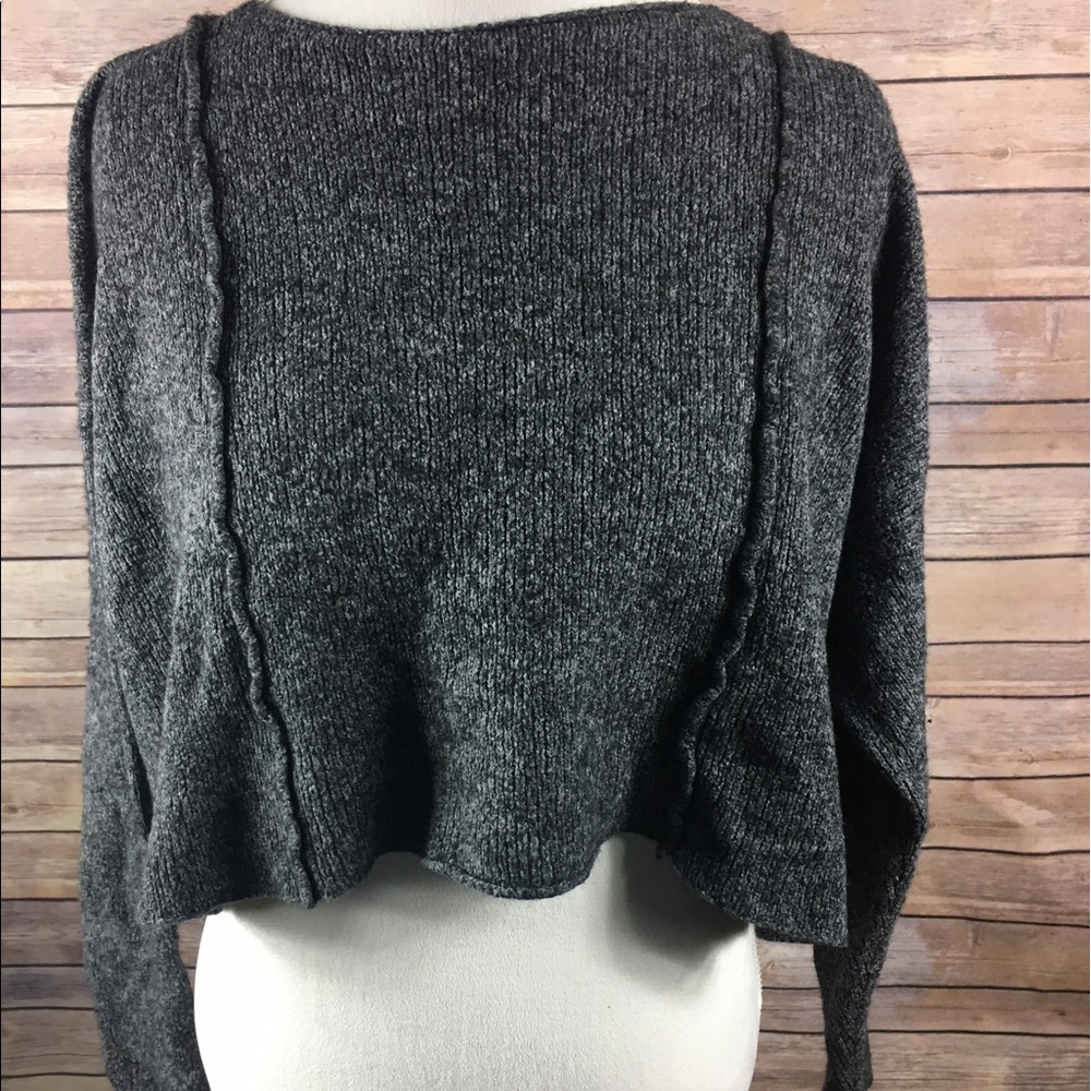grey sweater croptop