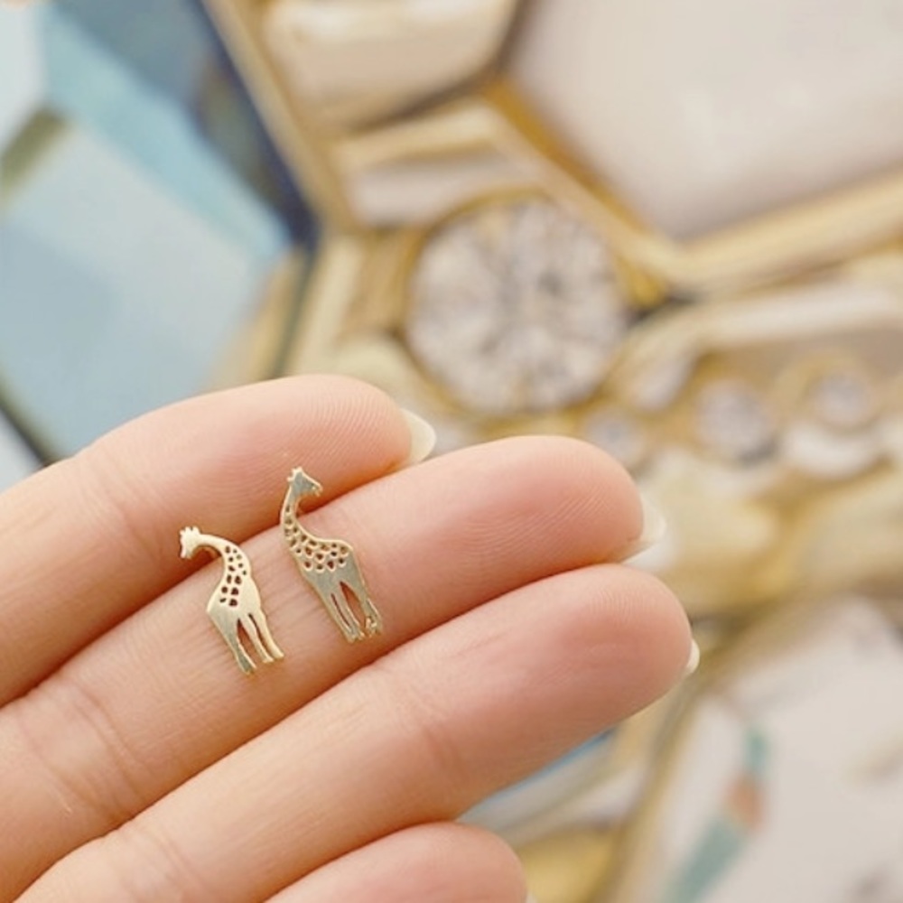 Giraffe stud earrings gold, rose gold, silver