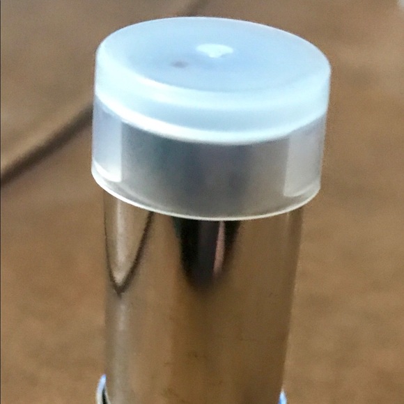 Calvin Klein Lipstick in Orchid made in Italy - Picture 3 of 5