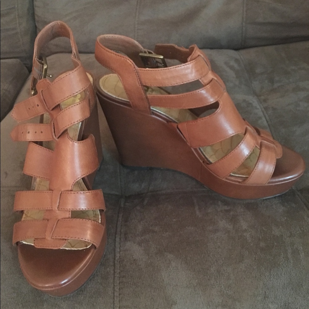 Like new Gianni bini wedges. Worn once!
