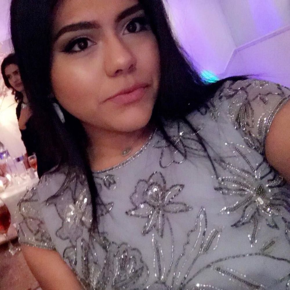 Meet your Posher, Danielle