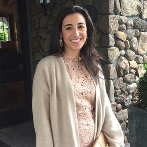 Meet your Posher, Caroline