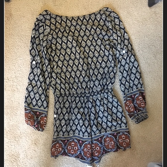Patterned romper - Picture 2 of 2