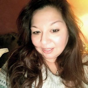 Meet your Posher, Yvette