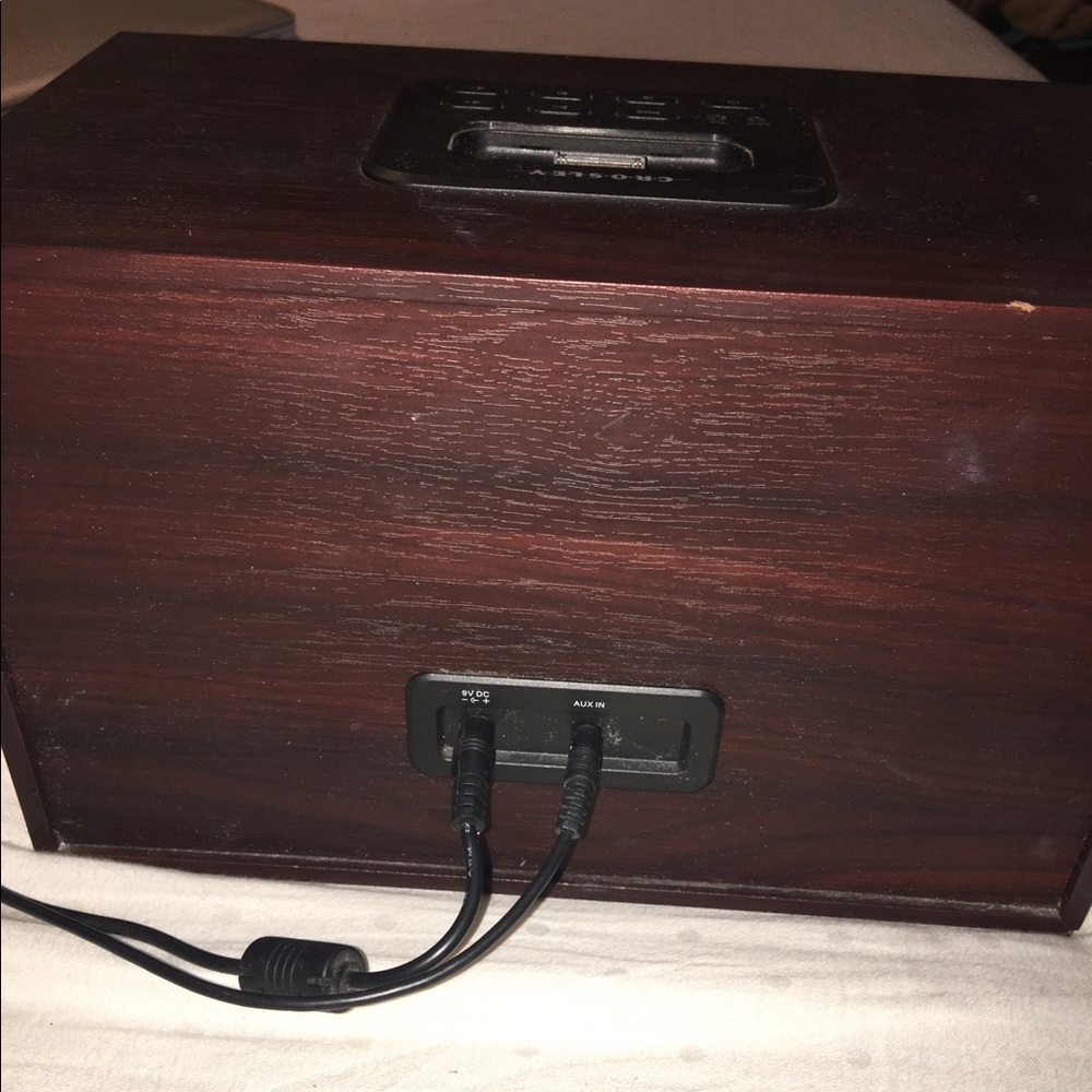 Crosley speaker - Picture 3 of 4