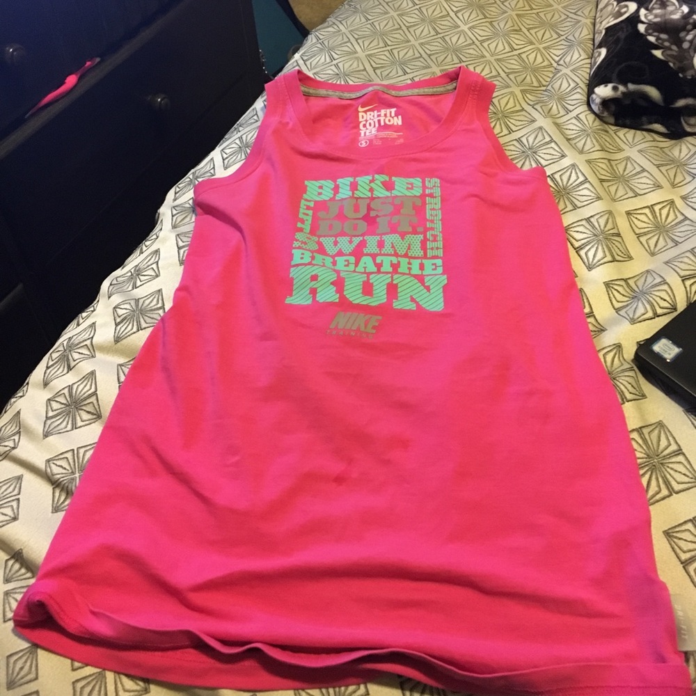 Nike tank