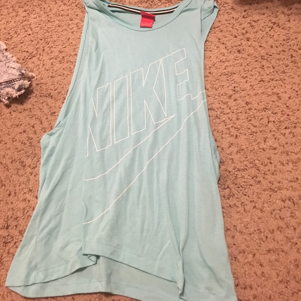 Nike cut off tank