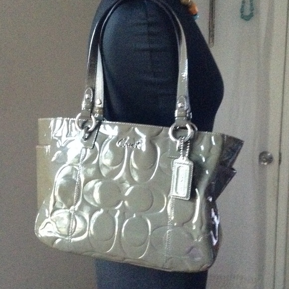 Coach Handbags - Coach bag