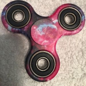 Fidget spinner