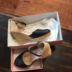 Eric Michaels black and honey wedge