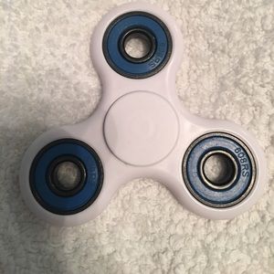 Fidget spinner