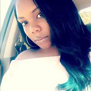 Meet your Posher, Qunequi