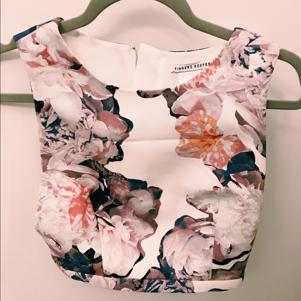 finders keepers cropped tank