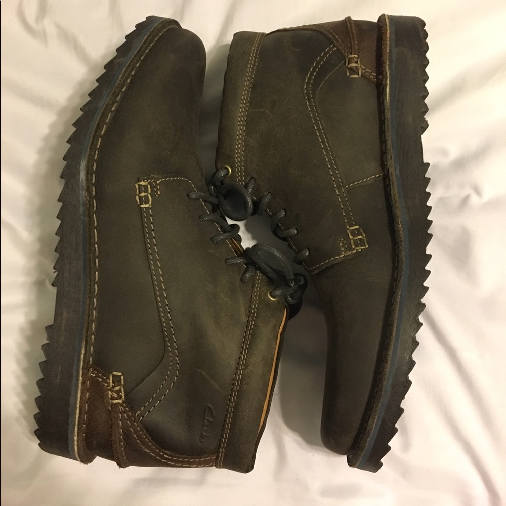 MENS Clarks Chukka Boot