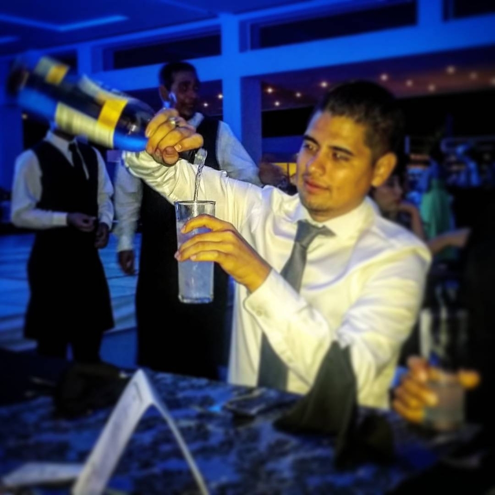 Meet your Posher, Cesar