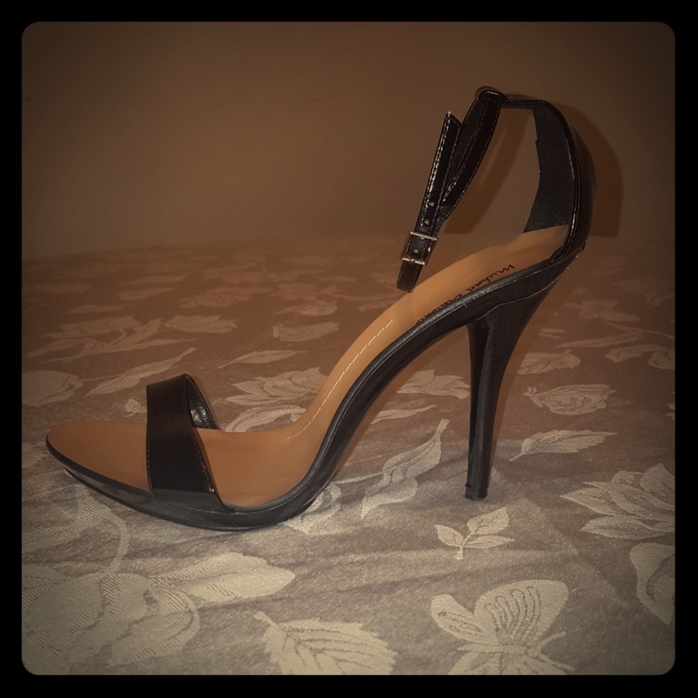 Women's high heel shoe