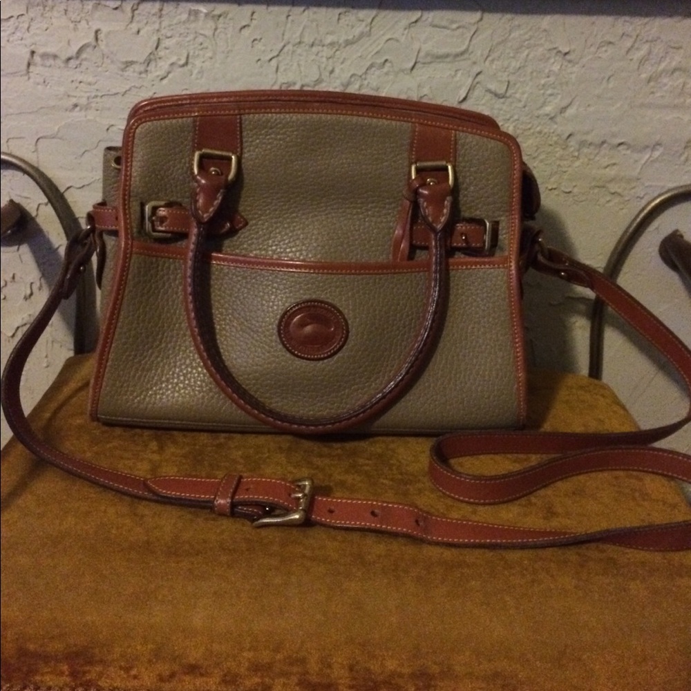 Leather Dooney & Bourke purse.