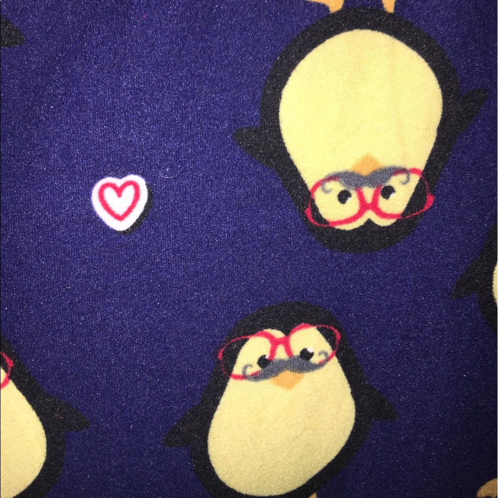 Lularoe OS Penguin Leggings