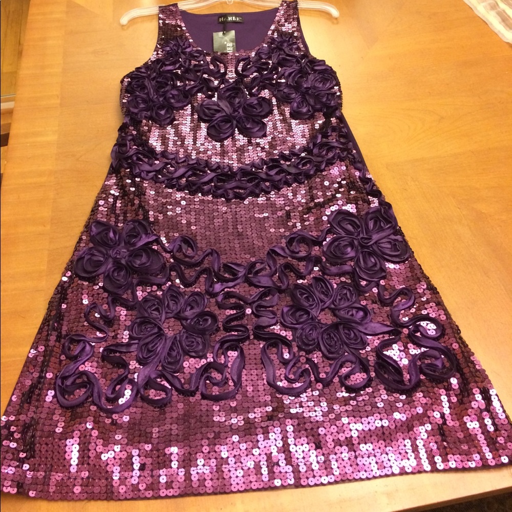 NWT Sequined purple Body con party dress