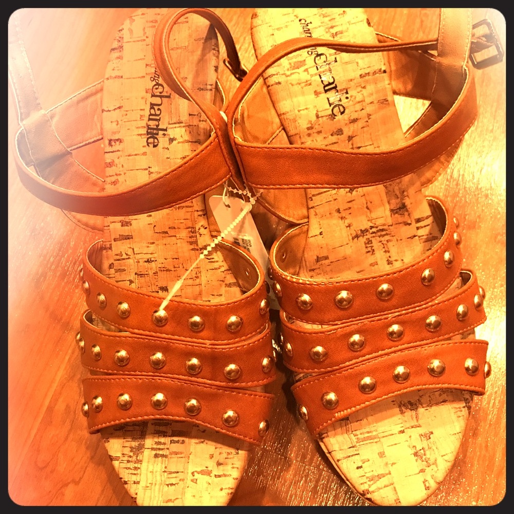 NEW W/TAG CHARMING CHARLIE STUDDED WEDGES SIZE 10