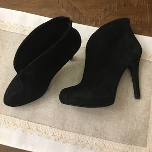 NWOT JESSICA SIMPSON Black Booties