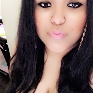 Meet your Posher, Daniela