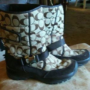 NWOT Authentic Coach Boots w/ Vibram Soles sz.8.5B