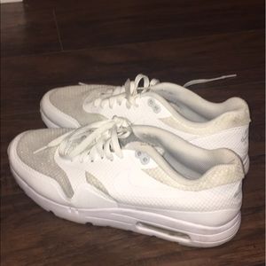 White Nike Air Max's