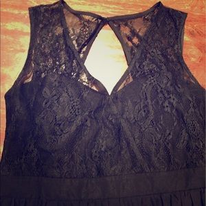 Forever 21 LBD Lace sweetheart dress