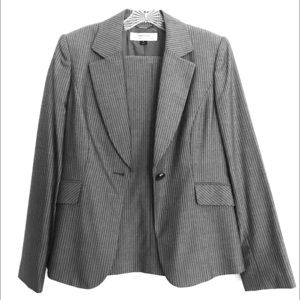 Tahari Women's Gray Suit