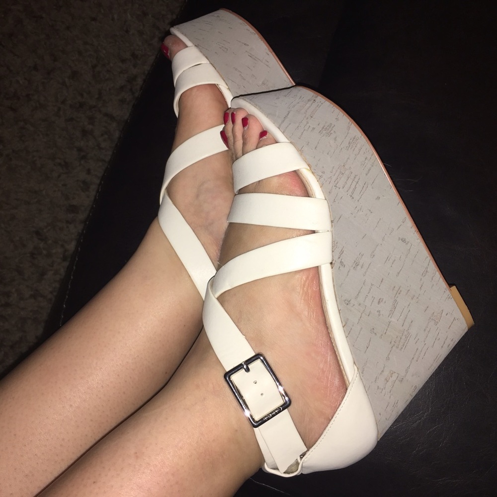 Calvin Klein White Platforms!🆕Condition