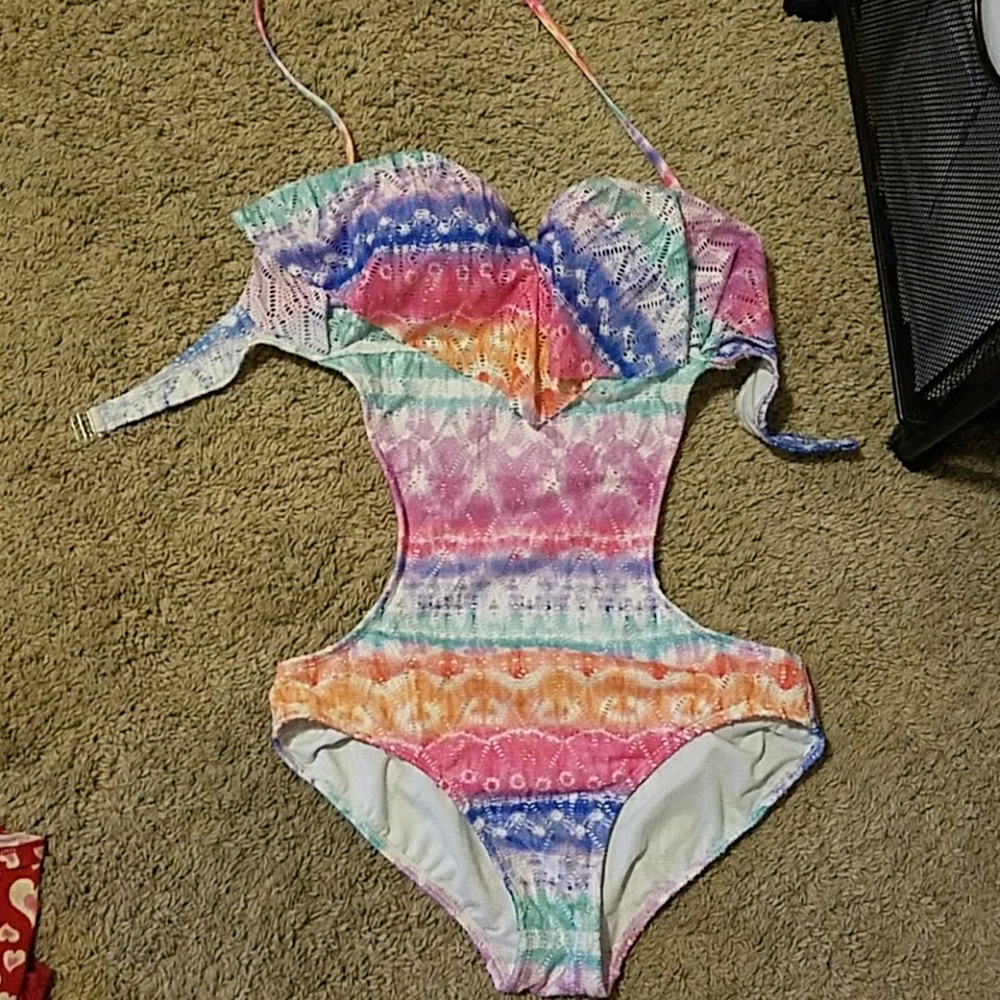 Bathing suit