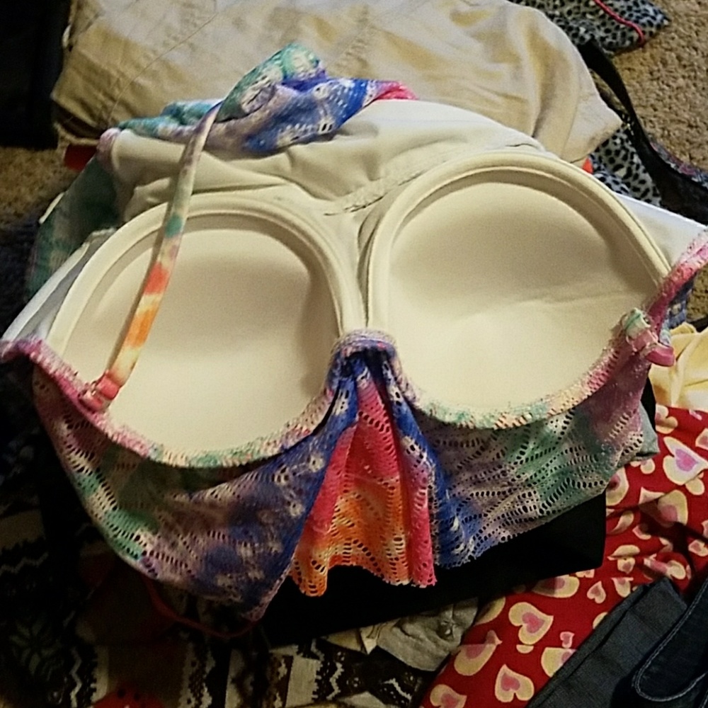 Bathing suit - Picture 3 of 3
