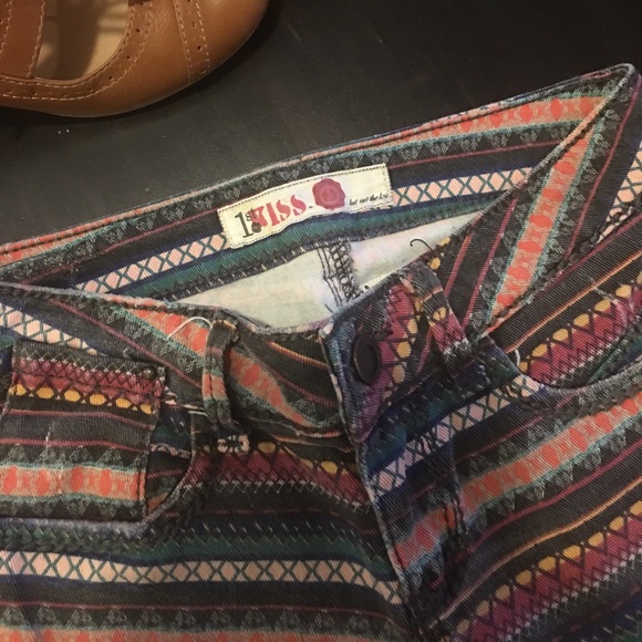 1st Kiss patterned skinny Jeans 👖 Rarely Used - Picture 3 of 5