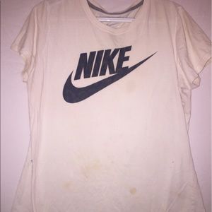 Nike tshirt