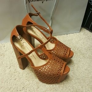 Jessica Simpson platforms