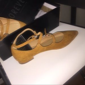 I am selling these beautiful flats !