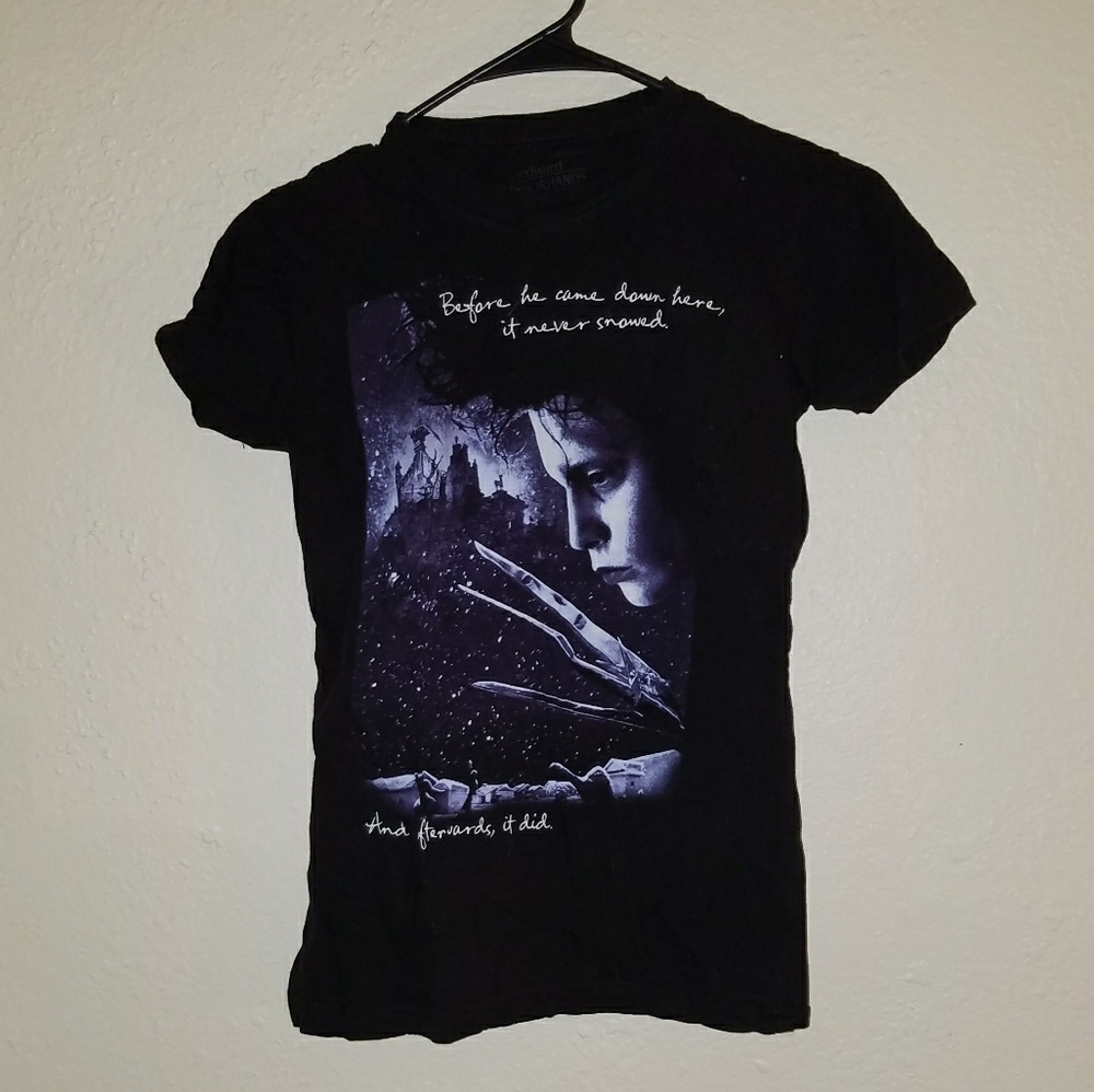 Graphic Edward Scissorhands tshirt