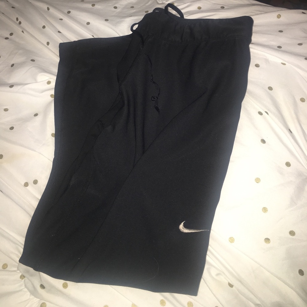 Nike dri-fit cropped yoga pants