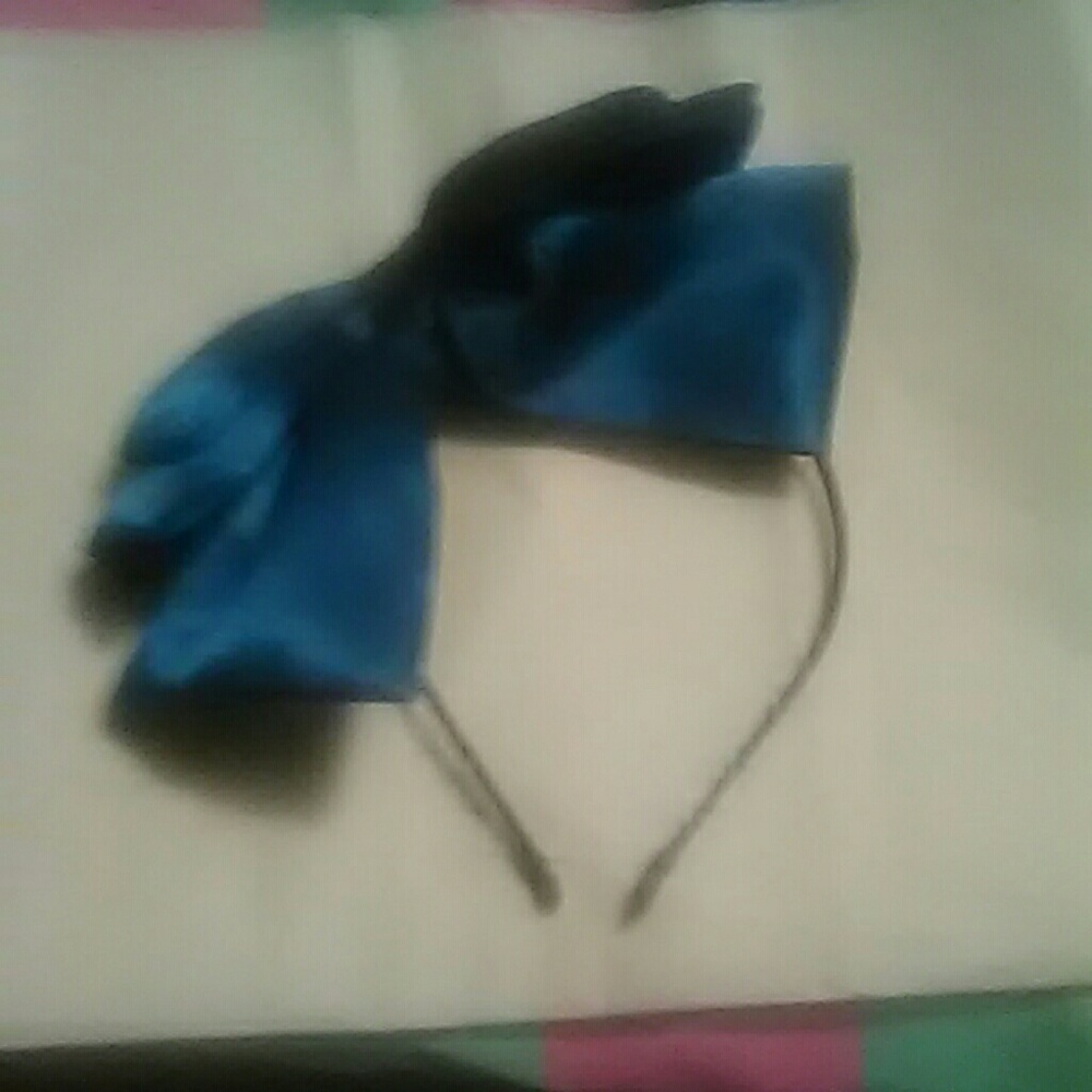 Huge bow headband