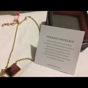 Piramid necklace