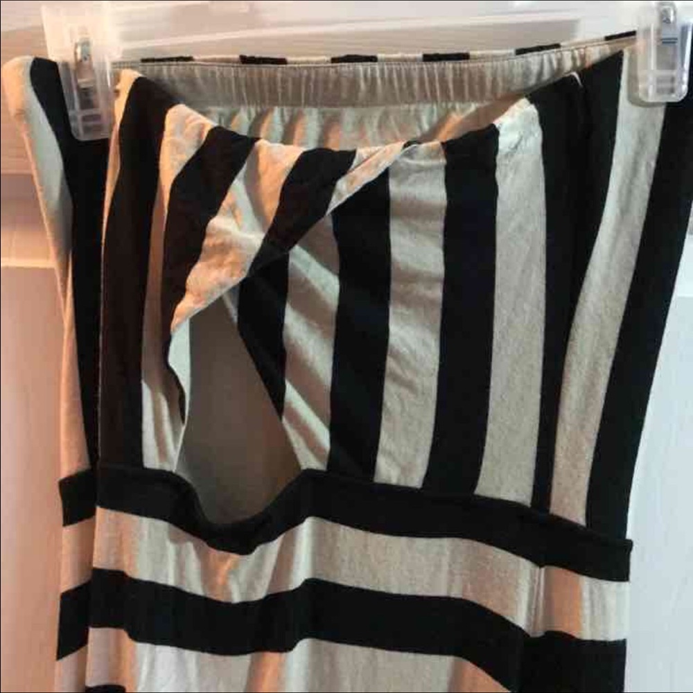 MOSSIMO TAN & BLACK MAXI DRESS