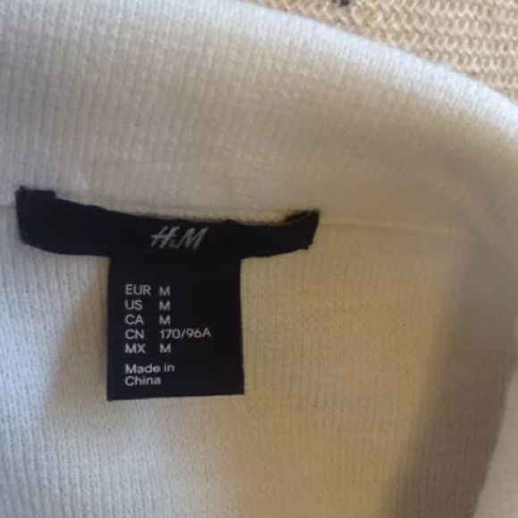 ❗️SOLD❗️H&M white zip up jacket size medium - Picture 6 of 8