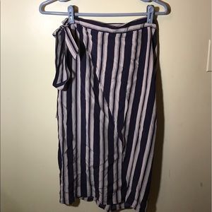 Vertie stripe UO skirt