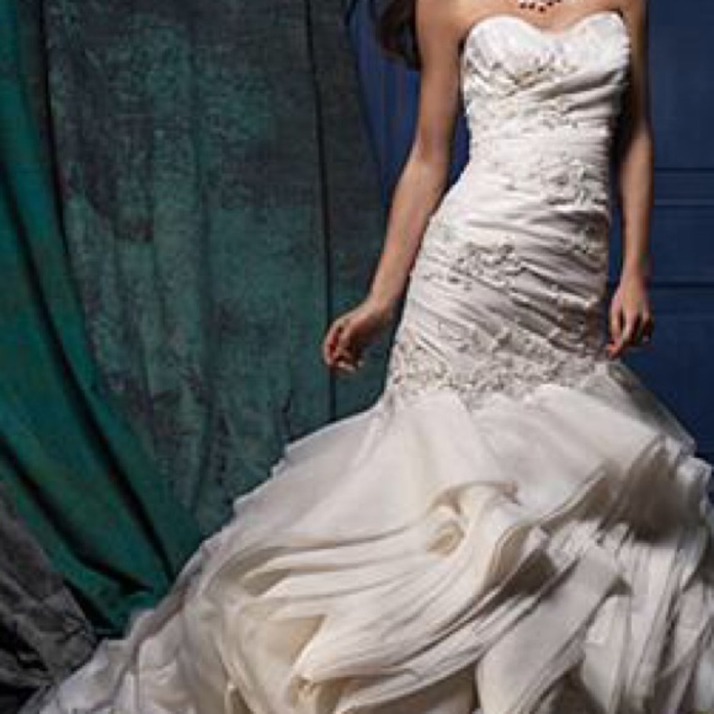 Sweetheart Satin and Organza Mermaid Wedding Dress
