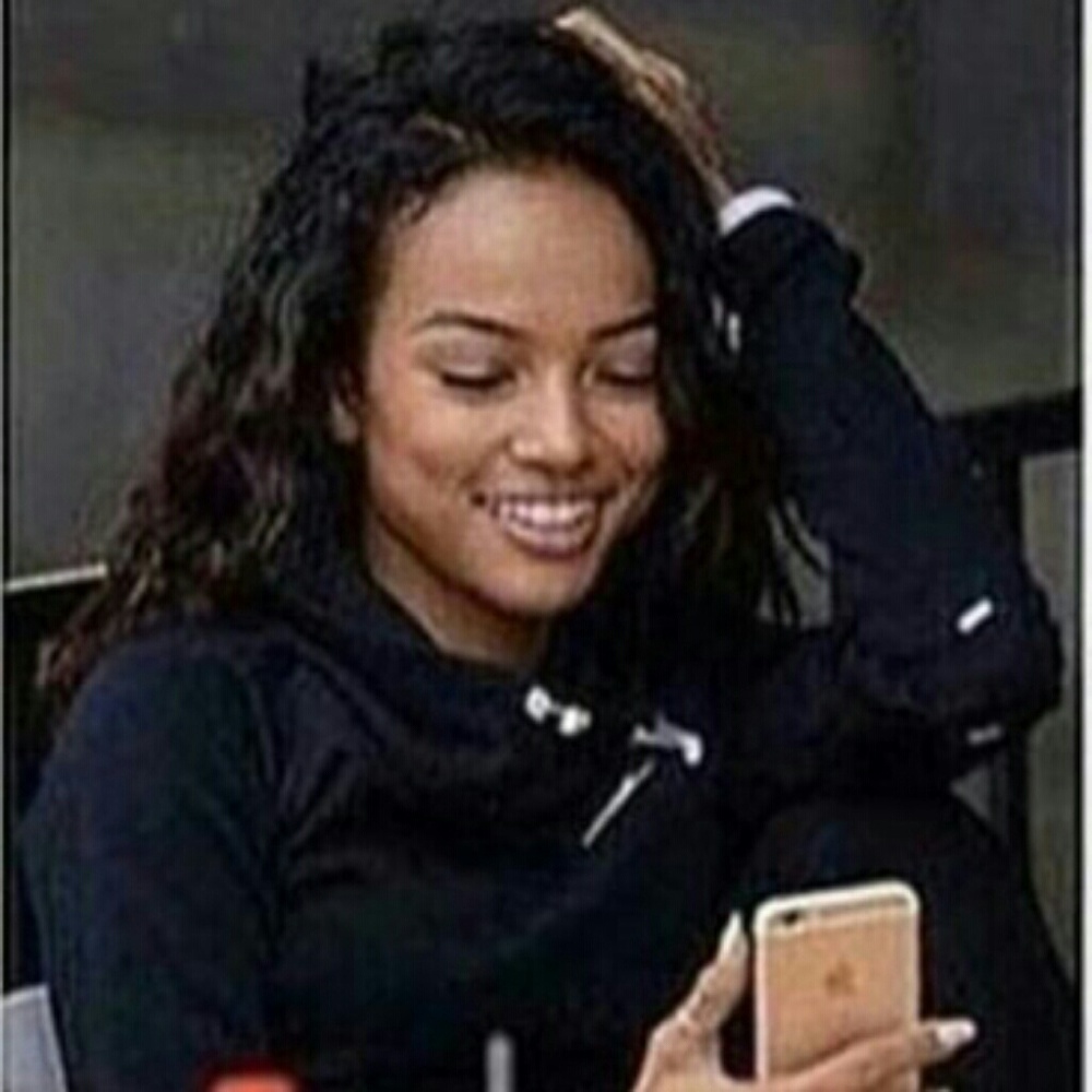 Meet your Posher, Ivie