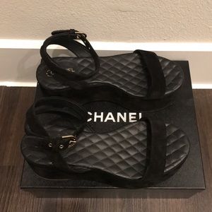 CHANEL suede flatform sandals.
