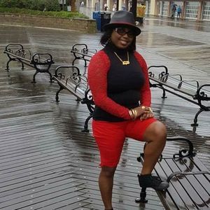Meet your Posher, Angela